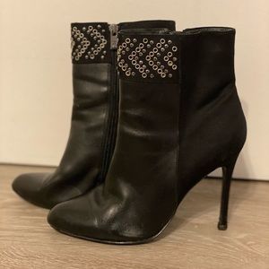 Black leather heeled booties USA 8 M